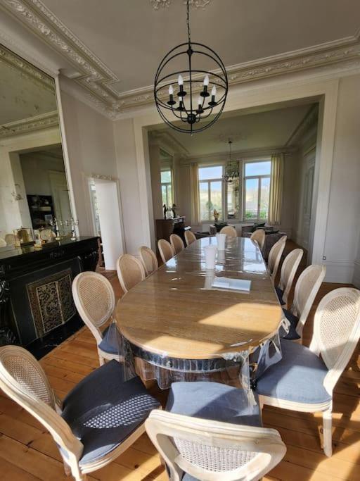 Manoir Aux Roses, Gite 15 Personnes Avec Spa Bonningues-lès-Ardres Extérieur photo