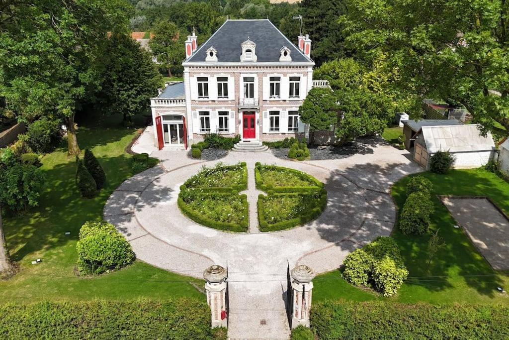 Manoir Aux Roses, Gite 15 Personnes Avec Spa Bonningues-lès-Ardres Extérieur photo